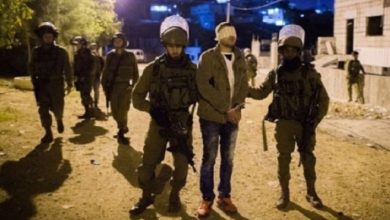 صورة قوات الاحتلال الإسرائيلي تعتقل 16 فلسطينيا على الأقل من الضفة الغربية